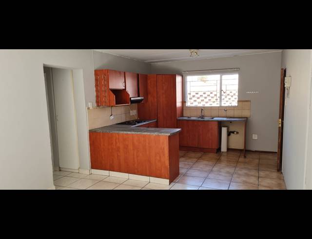3 bed property to rent in KLEINFONTEIN